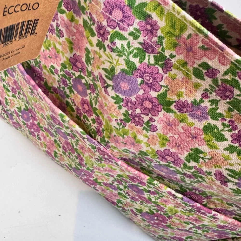NWT Eccolo Floral Canvas Tote in Pink and Purple 14.25”W x 13.5”H x 6”D